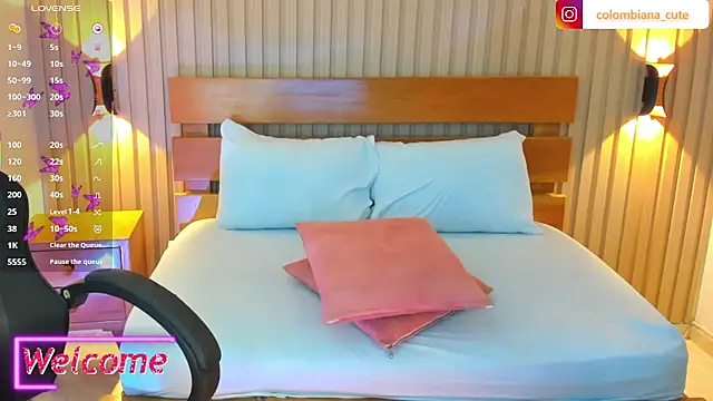 XXX chat uživo modela soffia_modre_