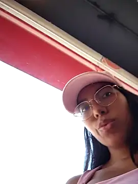 SheenaBrooken Live XXX chat