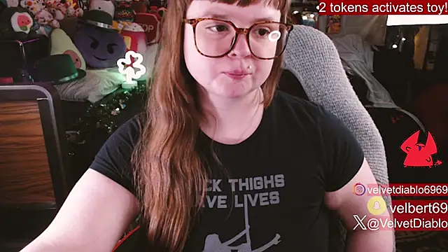 Chat +18 de VelvetDiablo ao vivo