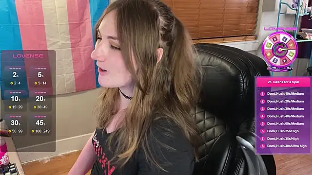 luluvaladonのライブXXXチャット