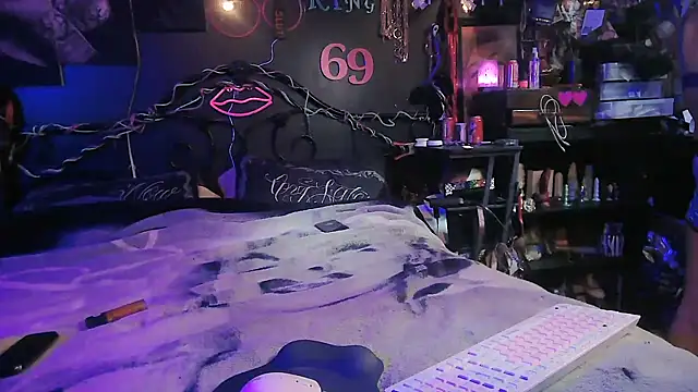 Splash_Queen420 现场XXX聊天