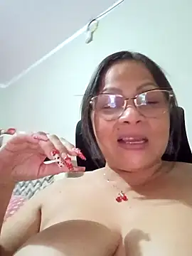 Angie_milf50: онлайн-секс-чат