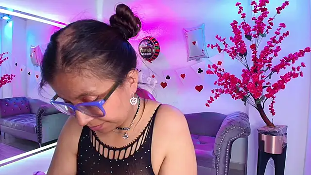 Amber__rouge: απευθείας συνομιλία ΧΧΧ