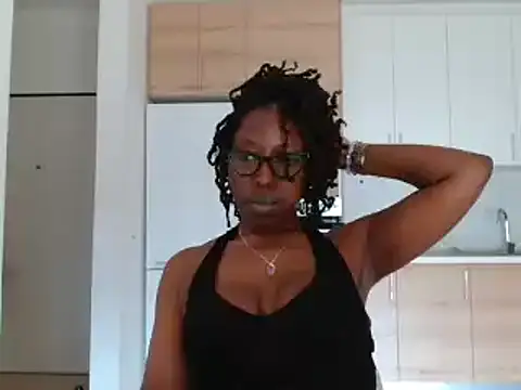 MasterIndigo: вебкам-шоу