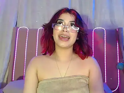 Raven_Goth8 Adlı Modelin Canlı XXX Sohbeti