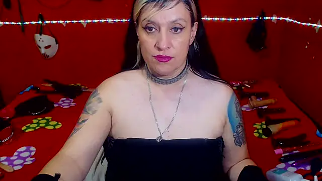 MATURE_Randyn Live XXX chat