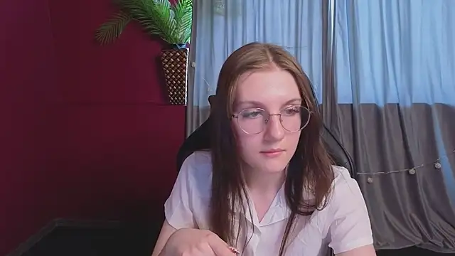 VixenLight Adlı Modelin Canlı XXX Sohbeti