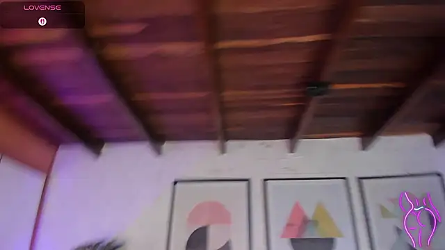 MiaKay1 – Naživo XXX chat