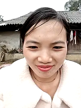 ngan-cute élő XXX-chatje