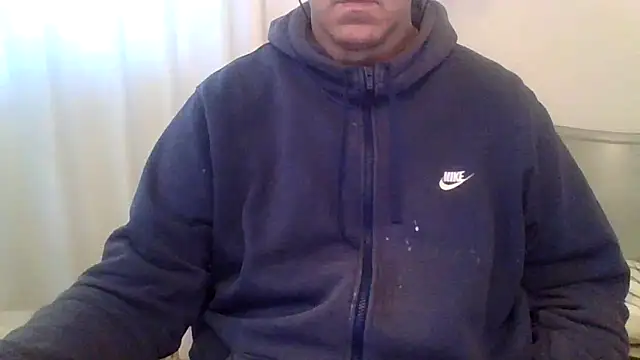 ANONIMO7735's Live XXX Chat