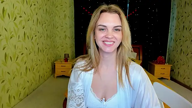 LunaFlinn's Live XXX Chat