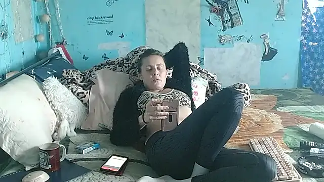 Chatroom XXX en direct de brighteyes77