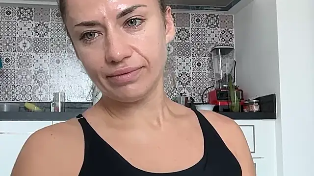 Roriann Live XXX-Chat