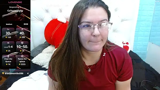 MsJossie Adlı Modelin Canlı XXX Sohbeti