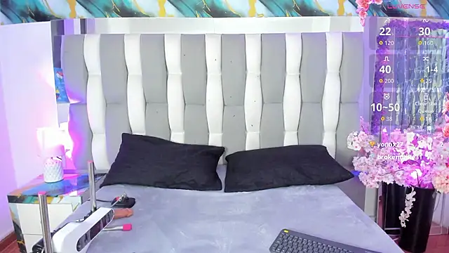 IsaDiiazのライブXXXチャット