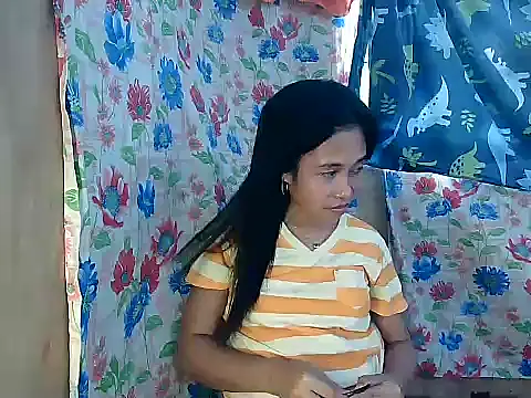 دردشة PinaySkinnyGirl الجنسية المباشرة