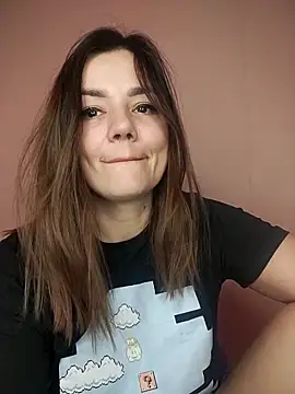 Chat +18 de KrissSexi ao vivo