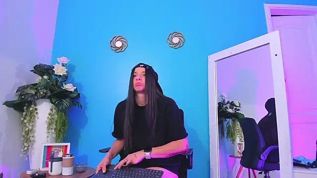 แชท XXX สดของ ViictoriiaSaenz