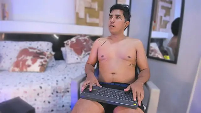 ThomasMontero: вебкам-шоу