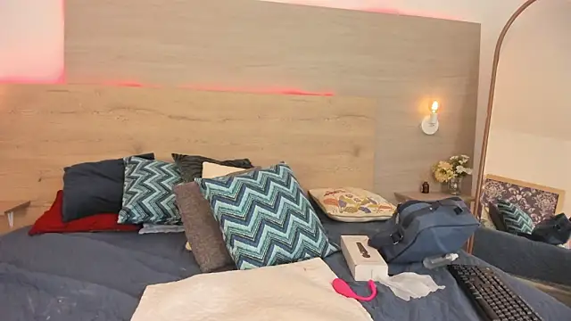 __Ambar__: απευθείας συνομιλία ΧΧΧ