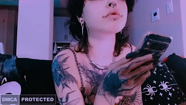 NaughtyLittleFox Chat XXX live