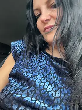 -OLYA- Adlı Modelin Canlı XXX Sohbeti