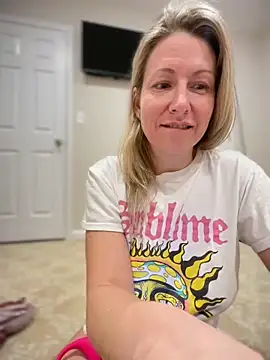 sophiasloane Adlı Modelin Canlı XXX Sohbeti