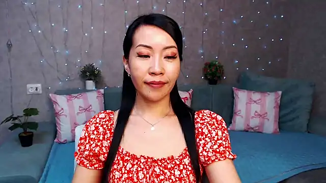 LiaPak Adlı Modelin Canlı XXX Sohbeti