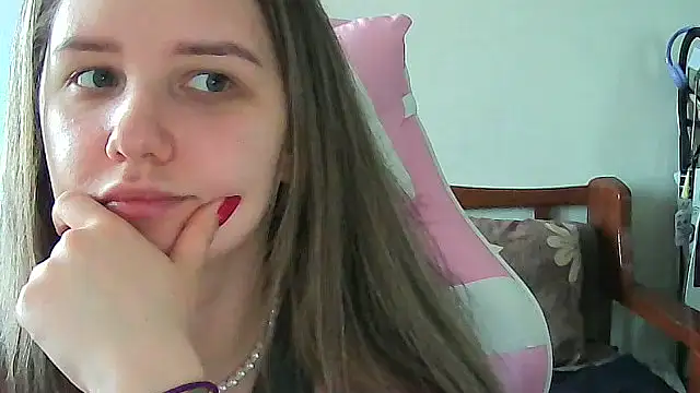 Caymira Chat XXX in diretta