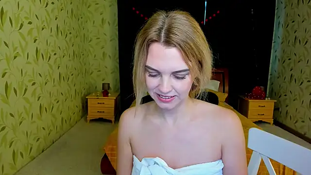 LunaFlinn Adlı Modelin Canlı XXX Sohbeti