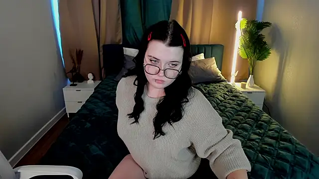 Kira_G0ldn Live XXX chat