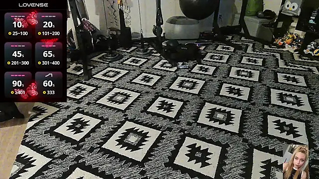 Blondiewithanass Live XXX-chat