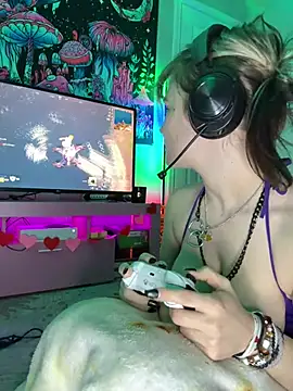 Cutiepiespanks: онлайн-секс-чат