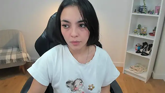 _BellaEvans_ Live XXX Chat