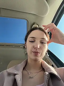 DollyTallのウェブカメラショー