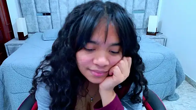 laureentt_'s Live XXX Chat