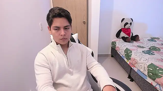 Asta_YunoXXX Show Webcam