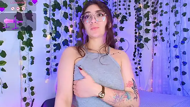 دردشة Samii_Evans الجنسية المباشرة