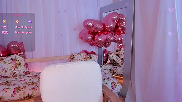 Chat +18 de miiss__lulu ao vivo