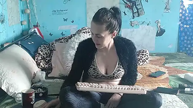 XXX chat uživo modela brighteyes77