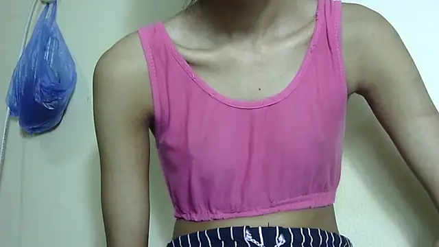 Anu_tiny – Naživo XXX chat