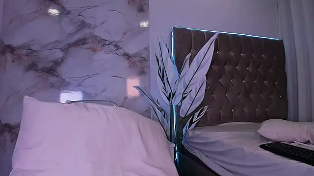 Calyselen – Naživo XXX chat