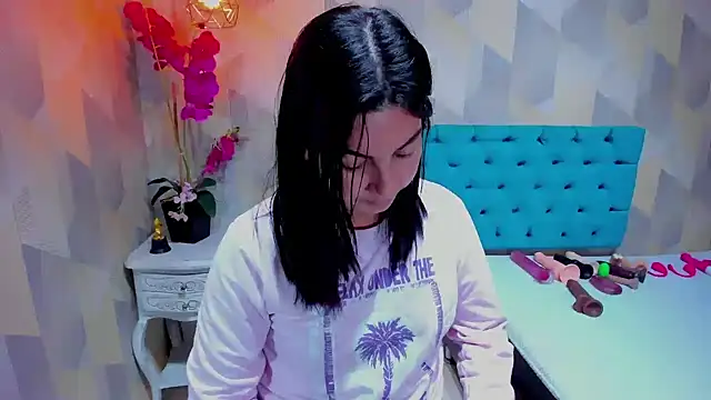 Chat +18 de AdaFawxx ao vivo