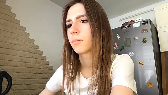 ElsieKuhlmann live XXX chat