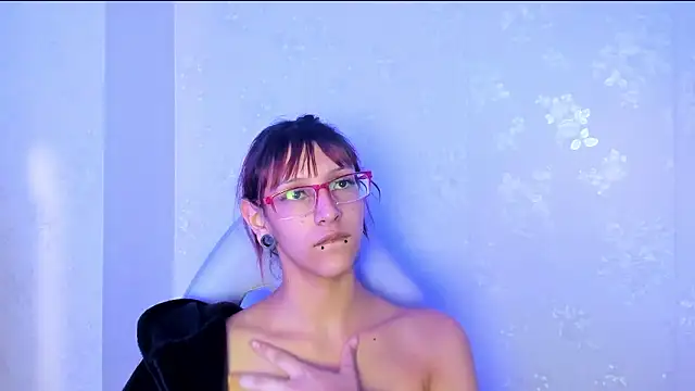 دردشة KatsuraRen الجنسية المباشرة