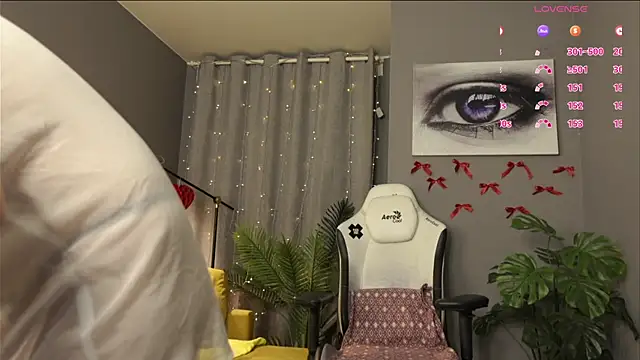 Megany লাইভ XXX চ্যাট