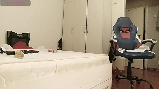 Chatroom XXX en direct de MissValday