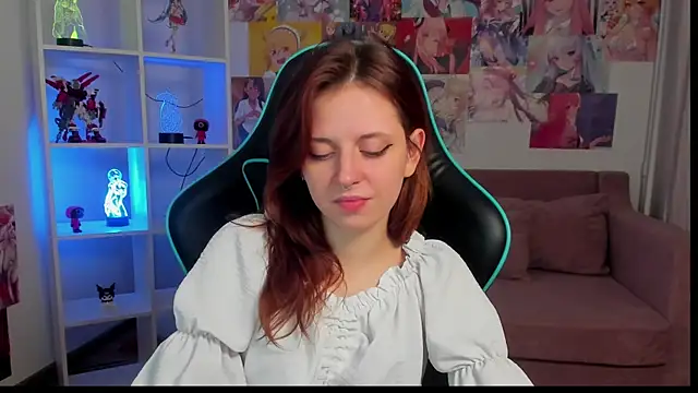 دردشة FreyaVey الجنسية المباشرة