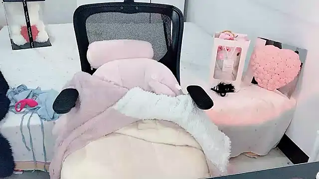 Annnnqi-77 웹캠 쇼