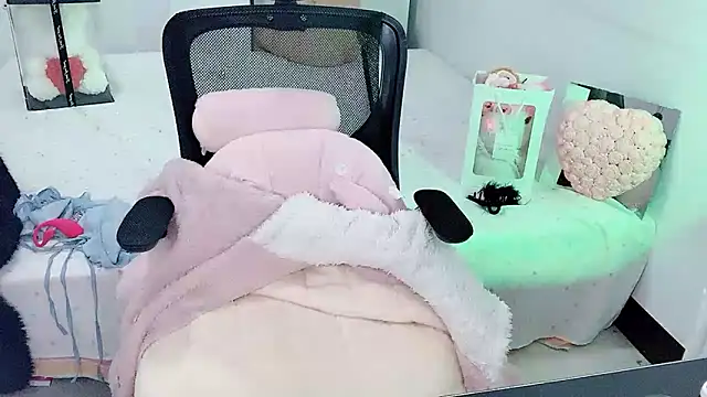 Annnnqi-77 现场XXX聊天